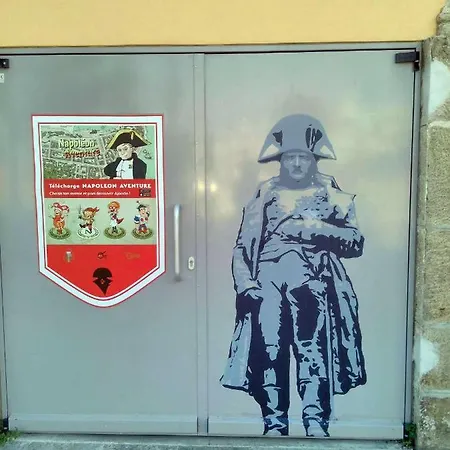 Le Du Cardinal Central/ Wifi/ A Pieds! Ajaccio (Corsica)