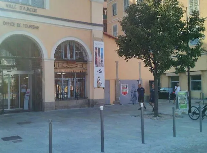 Le Du Cardinal Central/ Wifi/ A Pieds! Apartmán